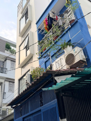 nha-3-tang-18-8b-nhieu-tu-gan-khu-phan-xich-long-phu-nhuan